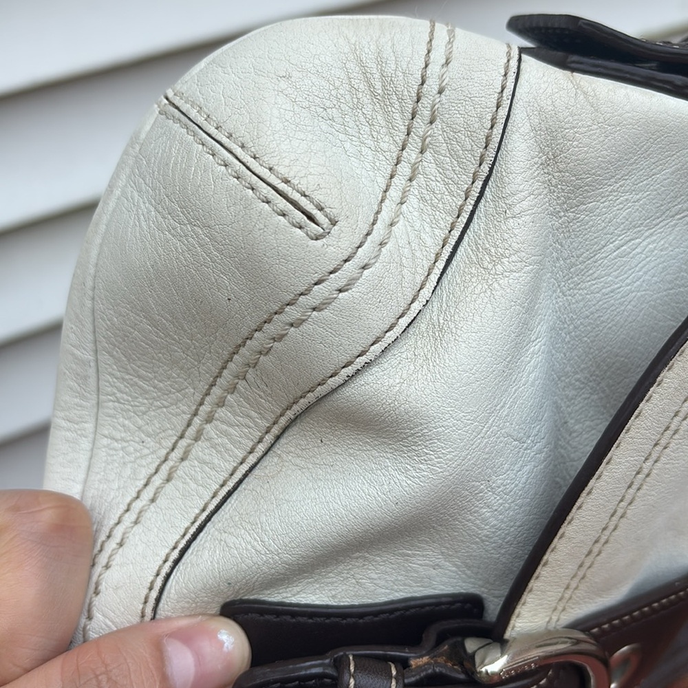 White Coach Soho Buckle shoulder bag - Picture 6 of 15